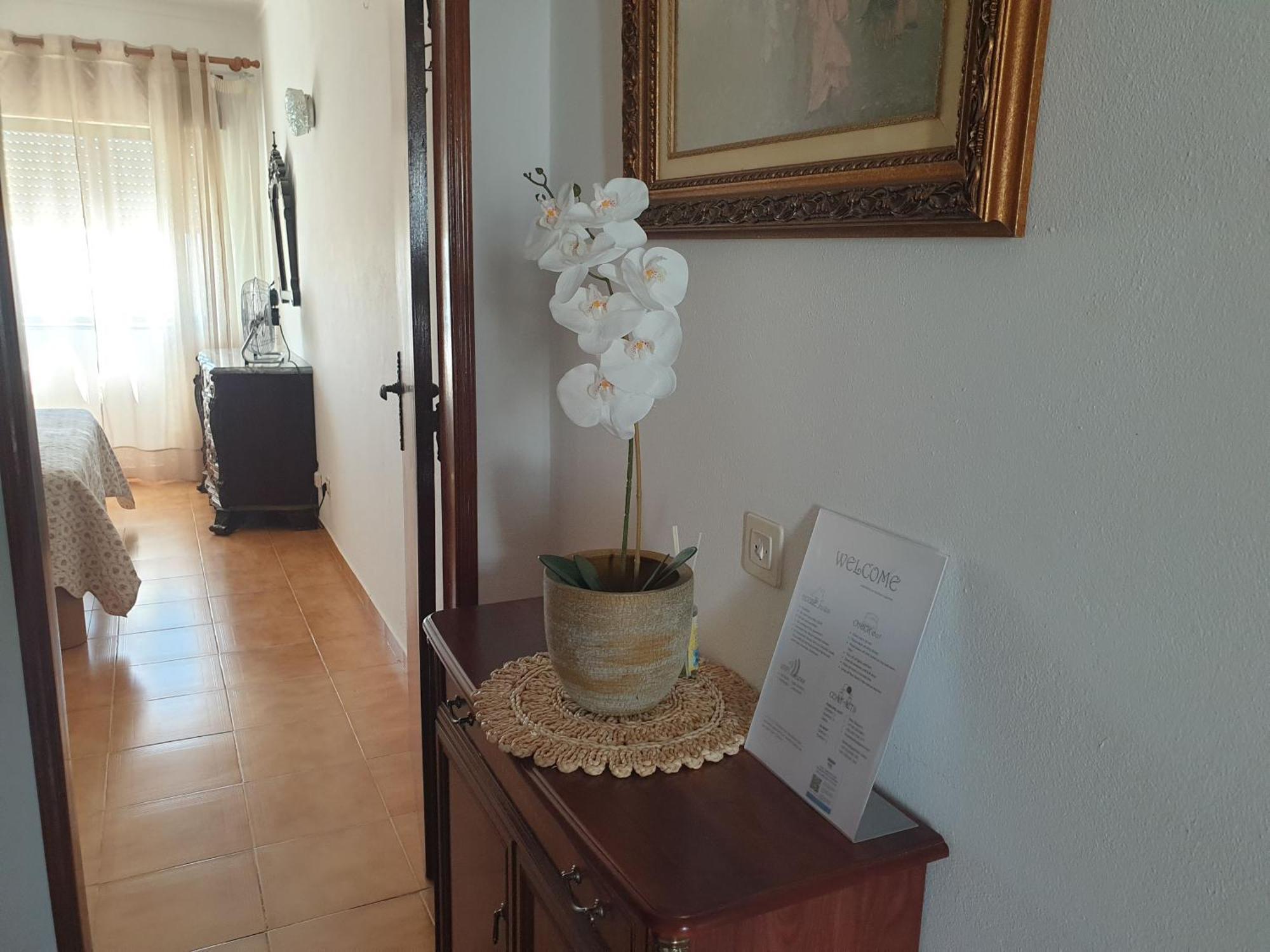Apartment On The Strip Albufeira Exterior photo
